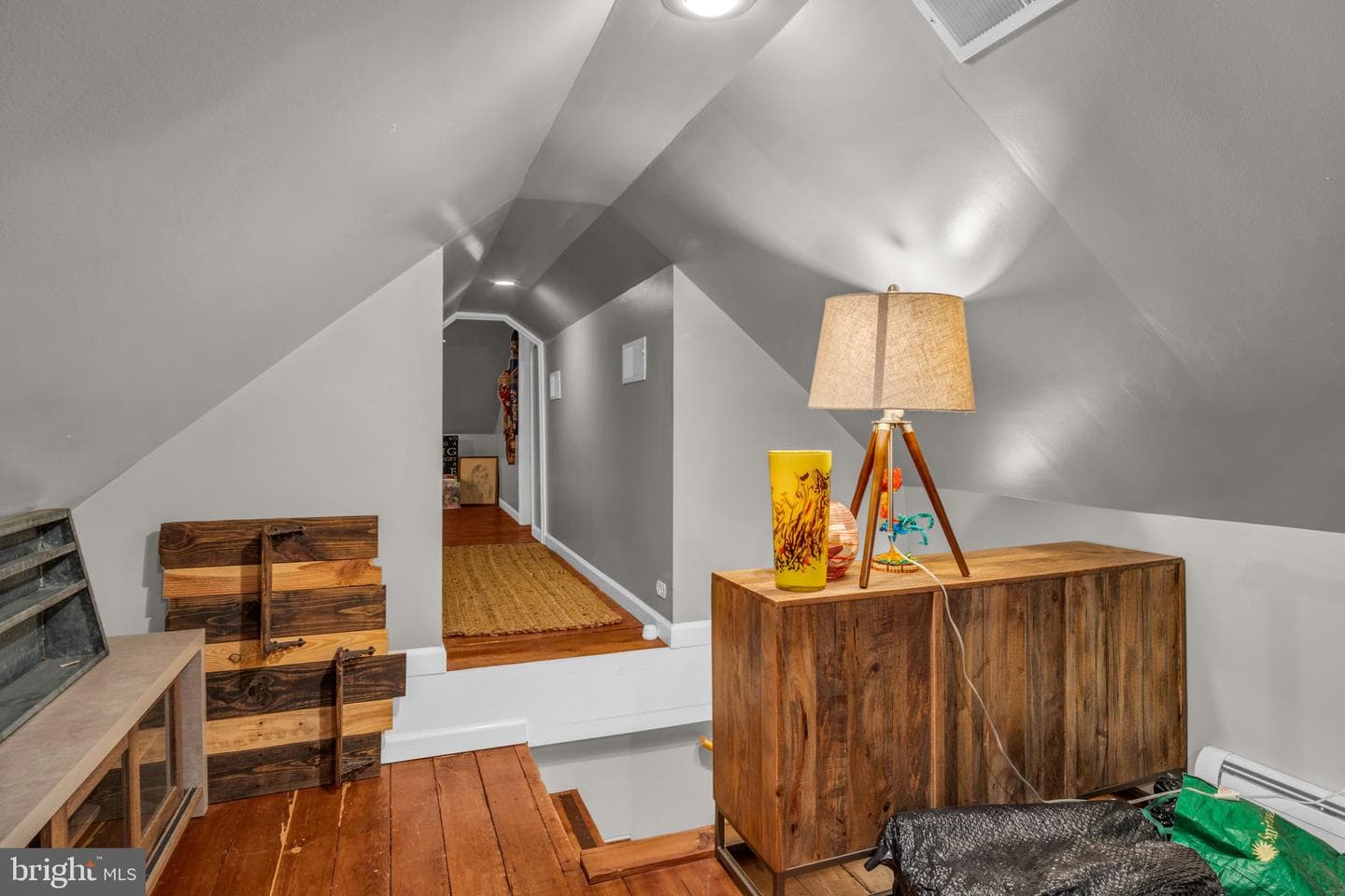 141 W Louther Street photo 37