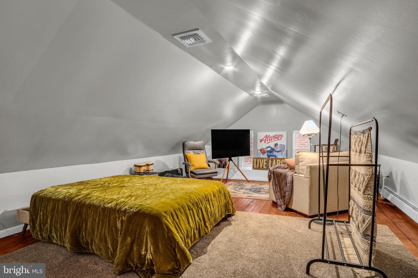 141 W Louther Street photo 40