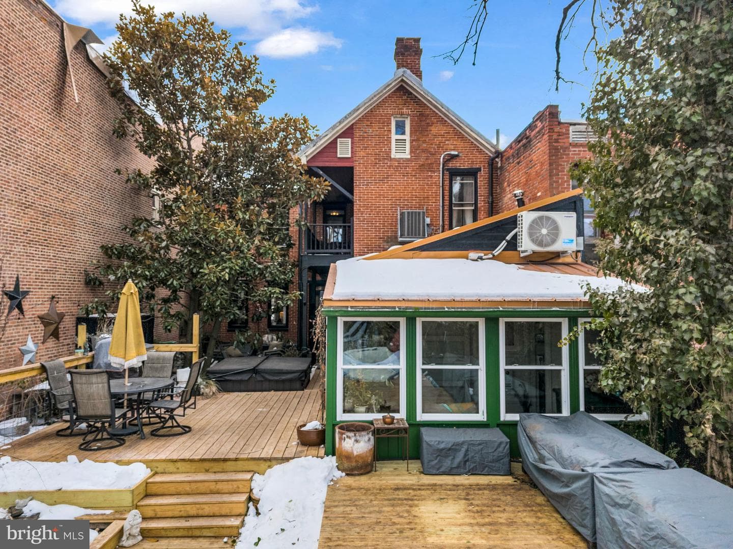 141 W Louther Street photo 44