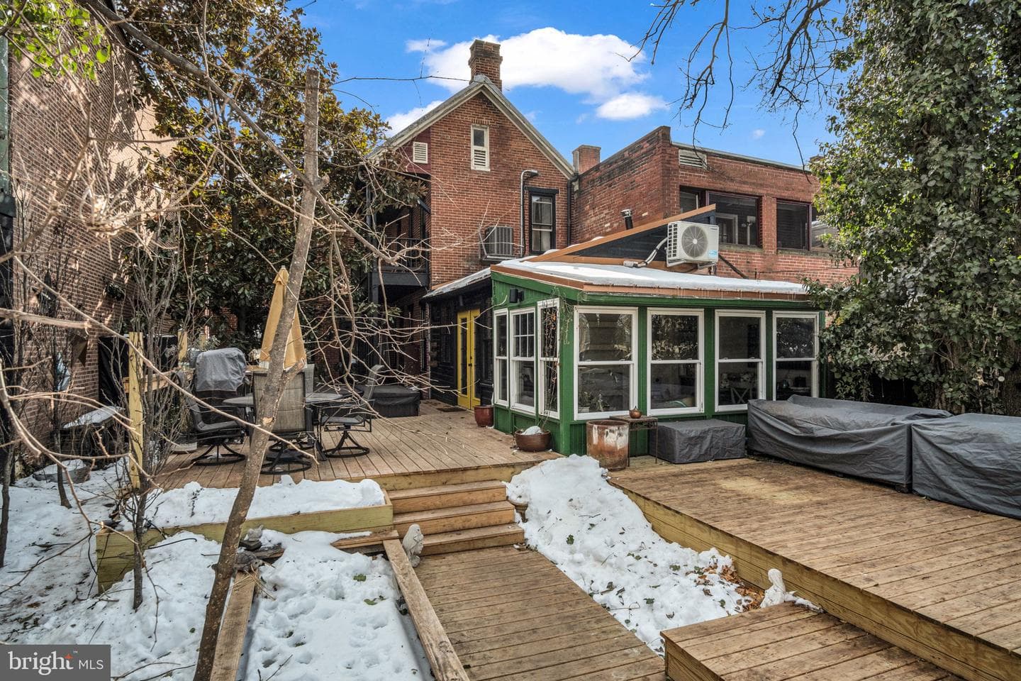 141 W Louther Street photo 56