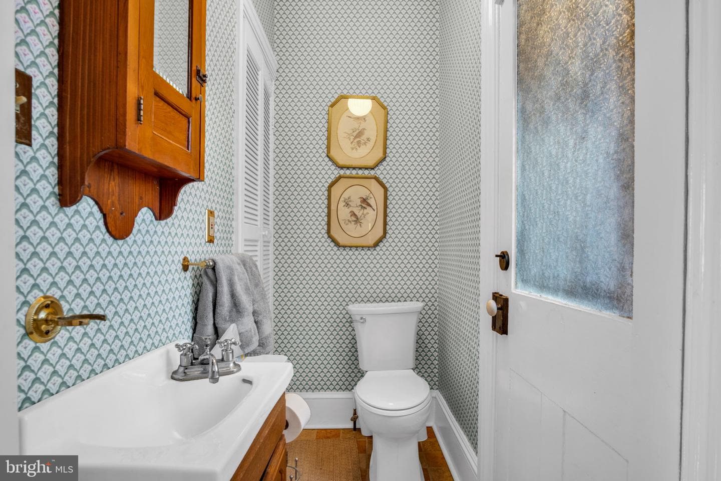 141 W Louther Street photo 9