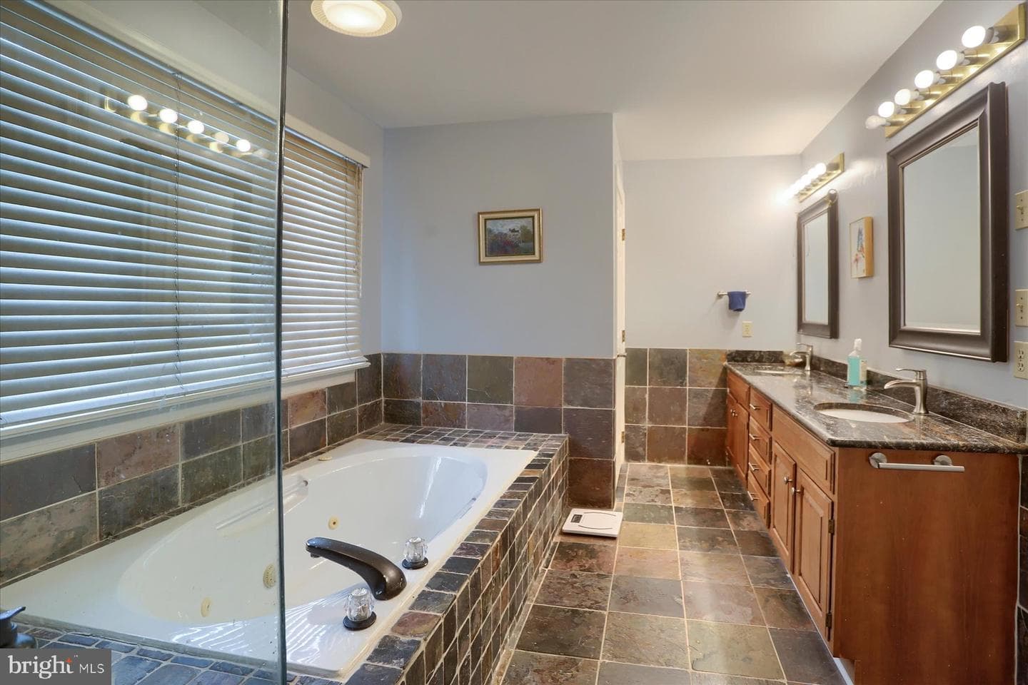 1014 S Waterford Way photo 39