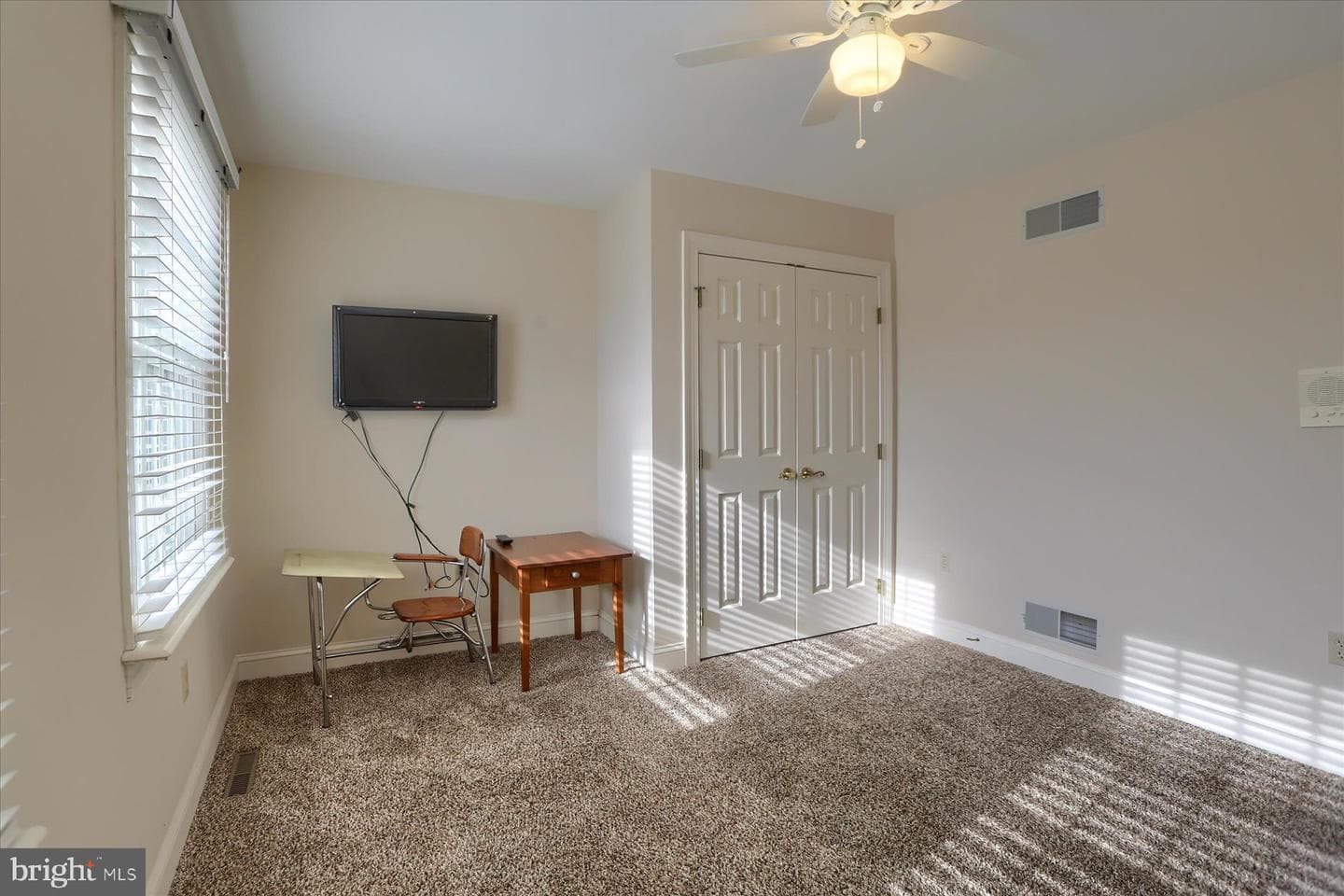 1014 S Waterford Way photo 54