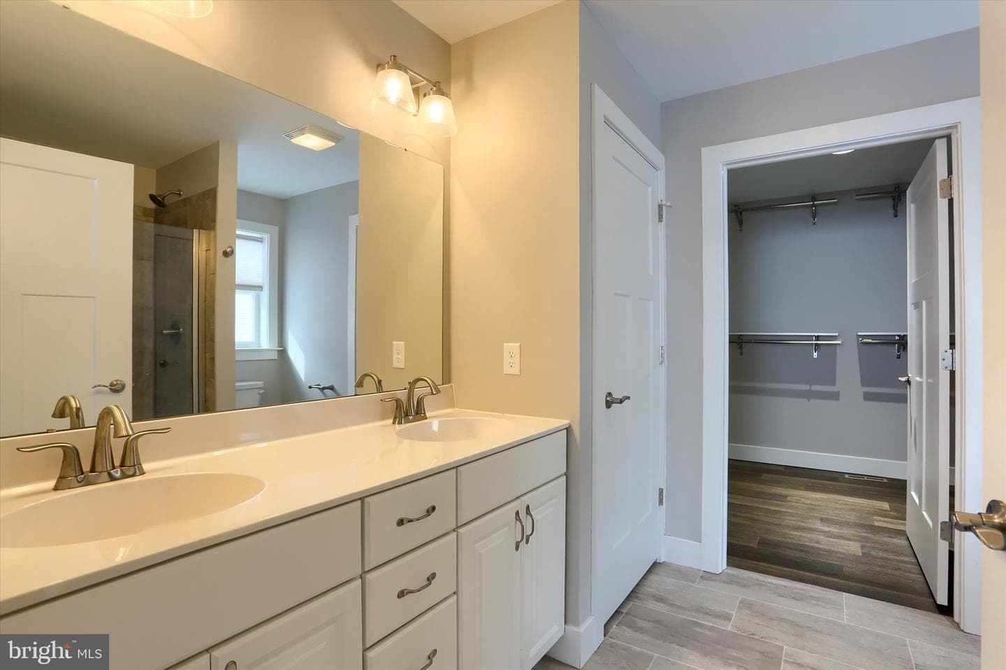 2097 Hill Side Drive photo 27