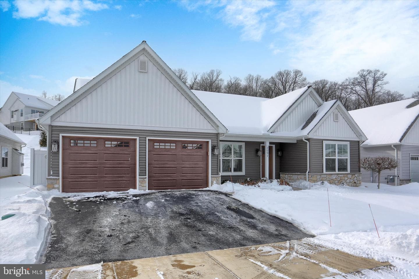 2097 Hill Side Drive photo 3