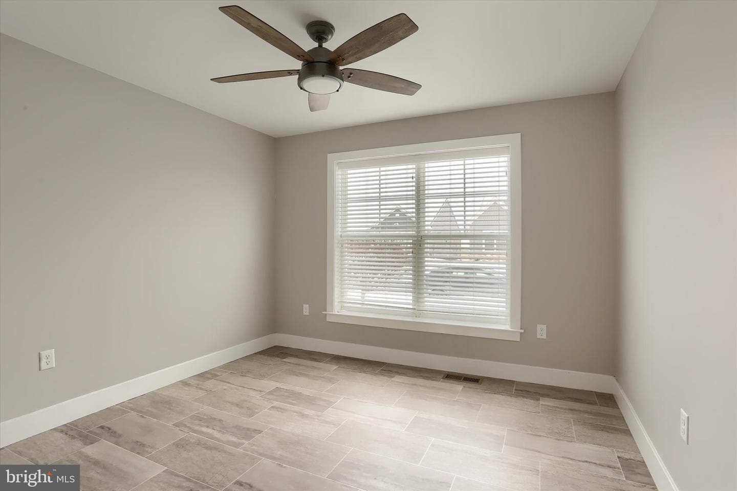 2097 Hill Side Drive photo 8