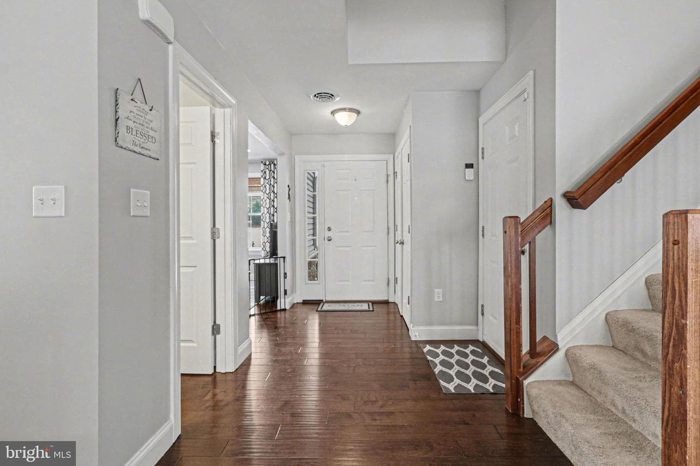 311 Sleepy Hollow Drive photo 3