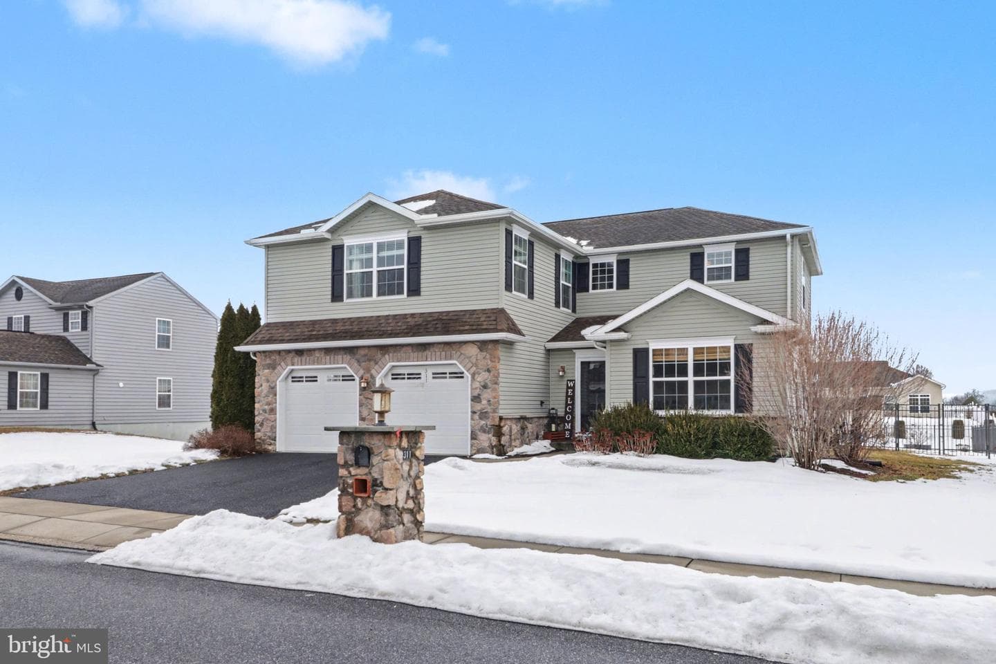 311 Sleepy Hollow Drive photo 33