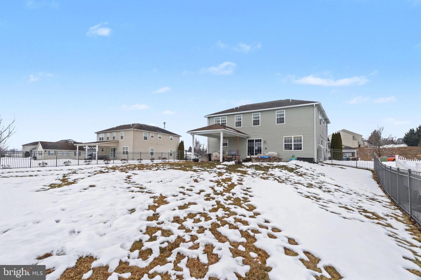 311 Sleepy Hollow Drive photo 38