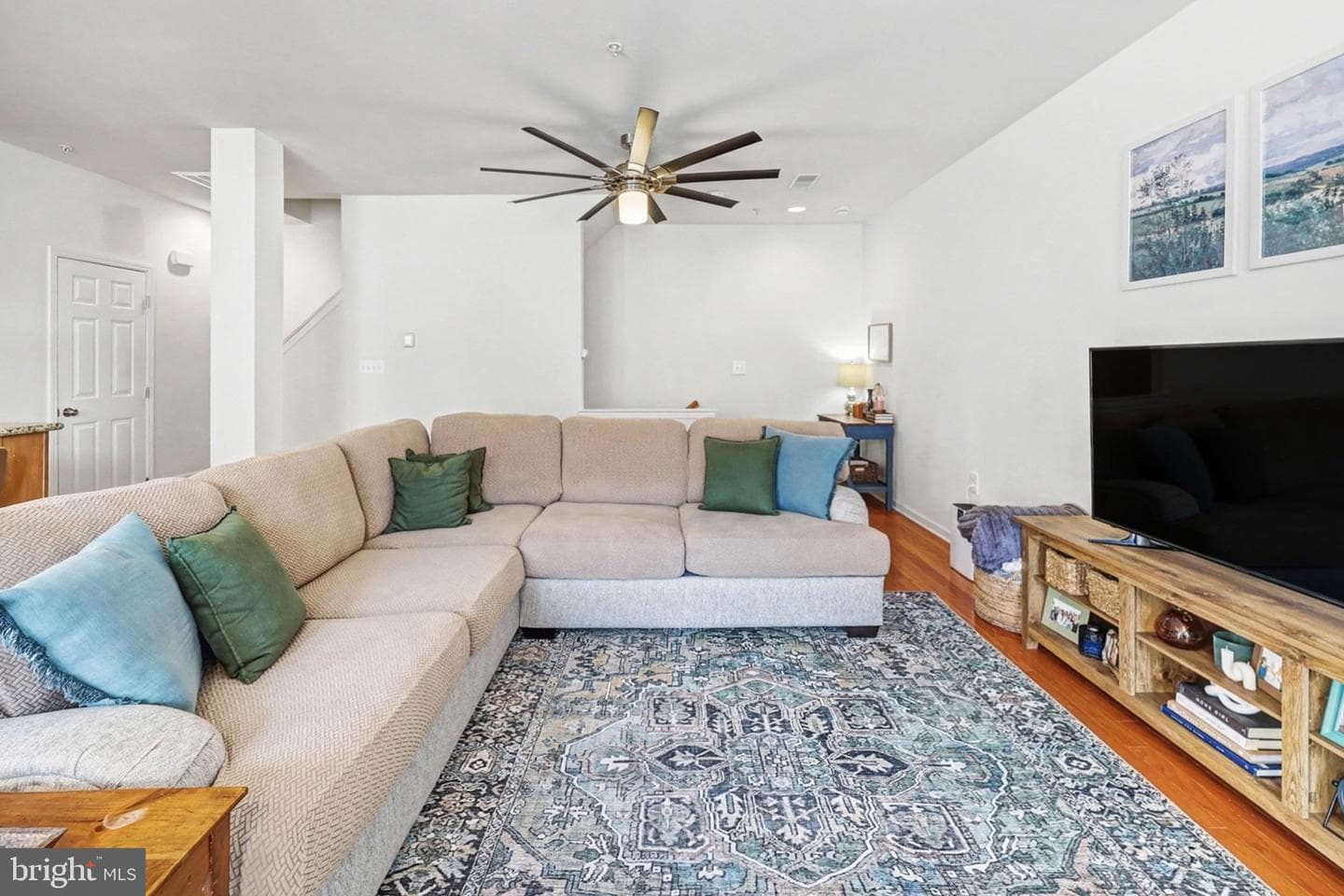 3009 E Meridian Cmns photo 6