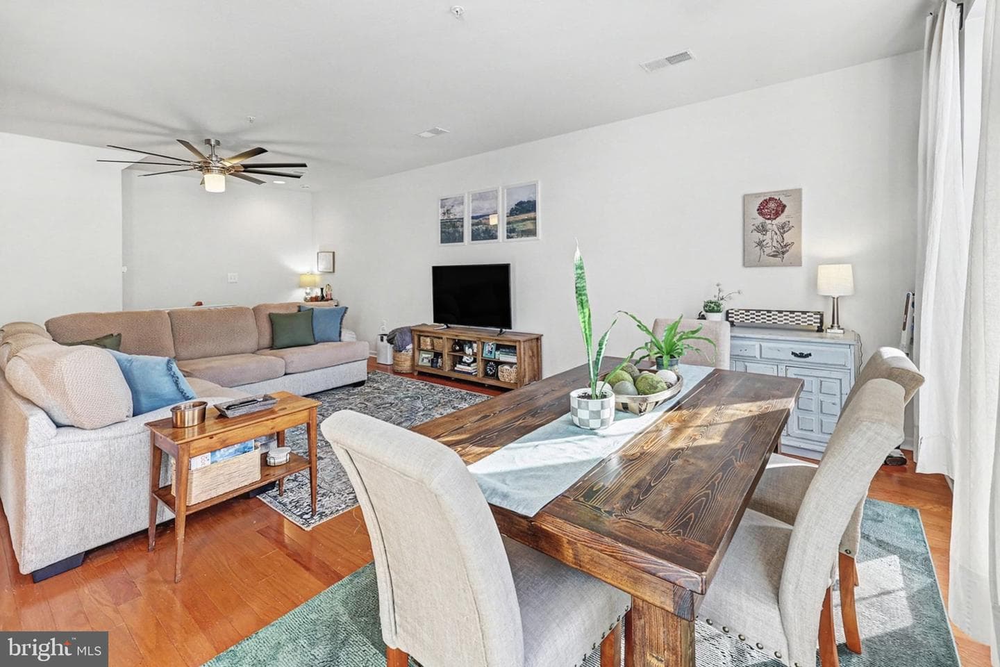3009 E Meridian Cmns photo 7