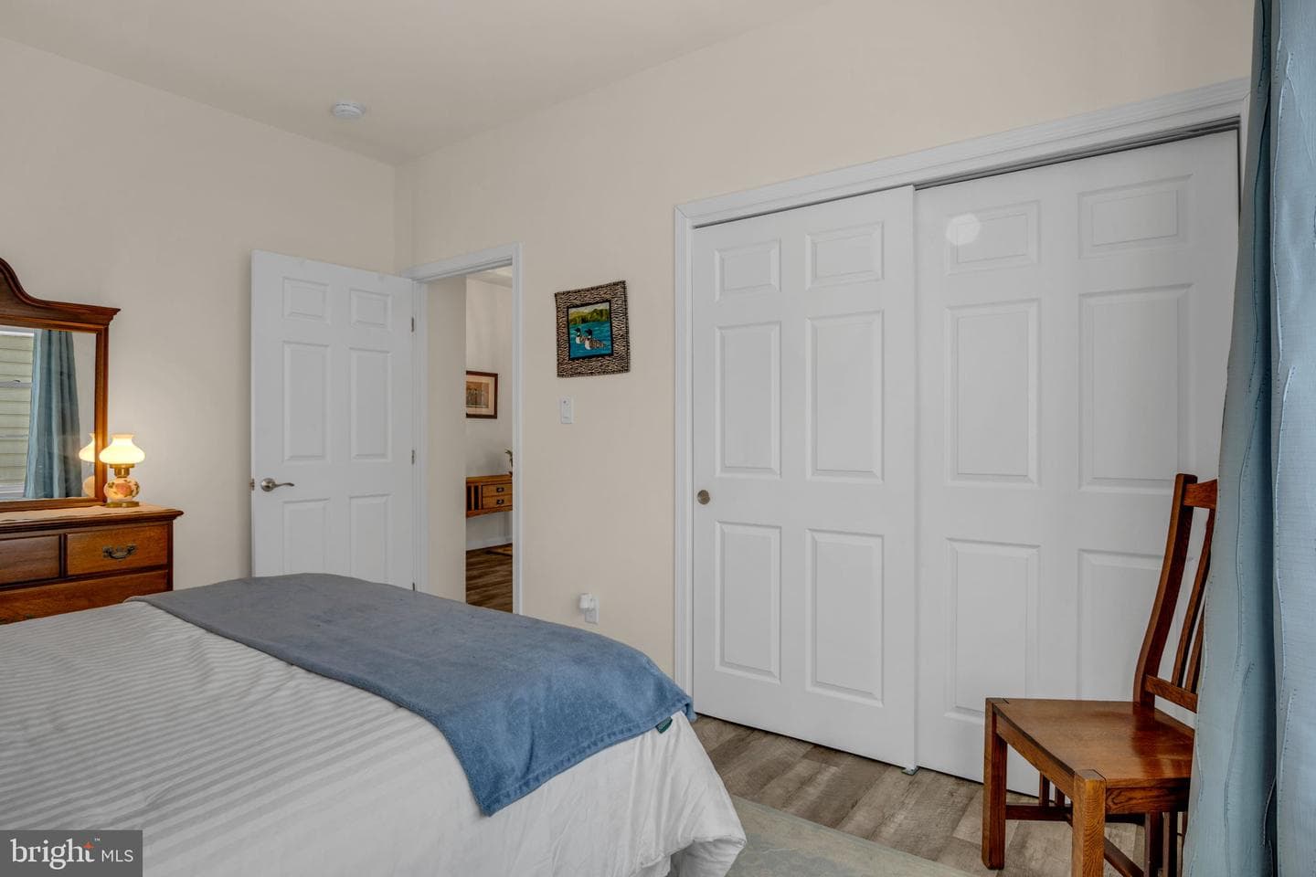614 Republic Way photo 26