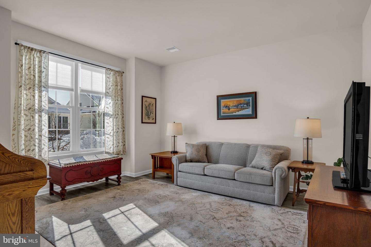 614 Republic Way photo 5