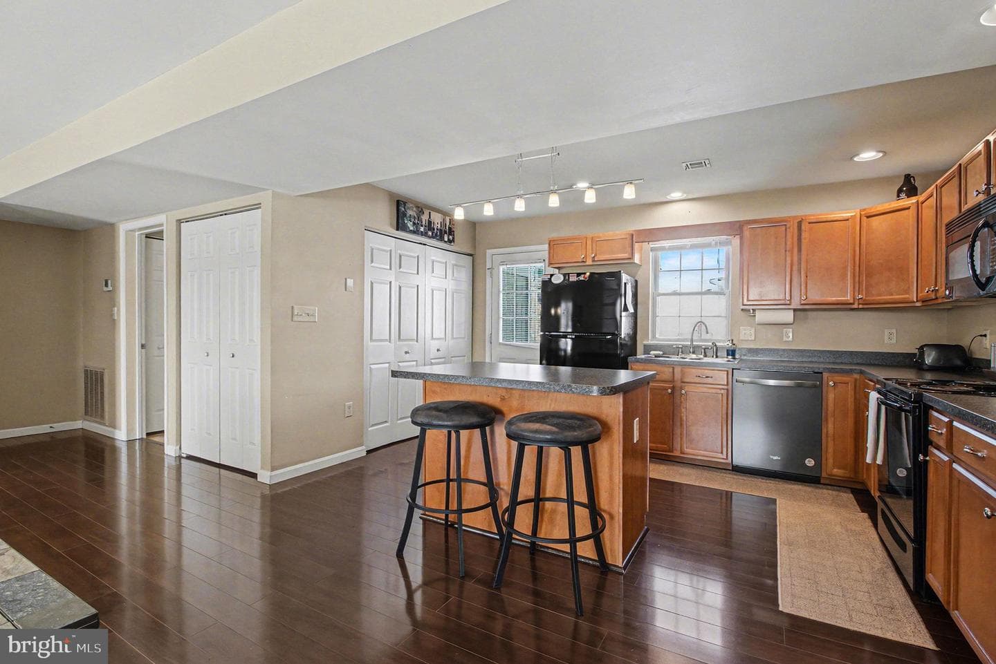 190 Melbourne Lane photo 8