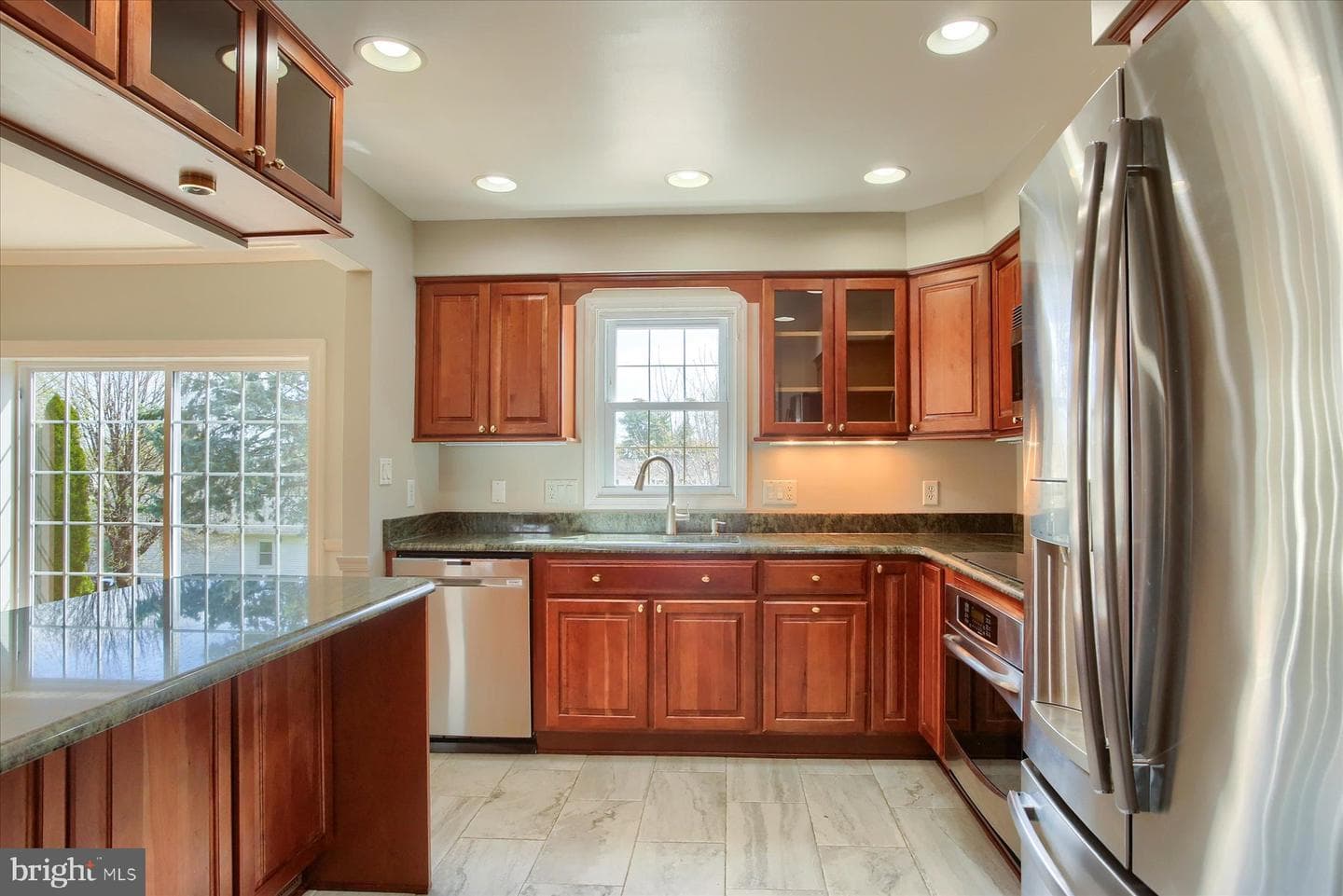 8 Edgewood Drive photo 11