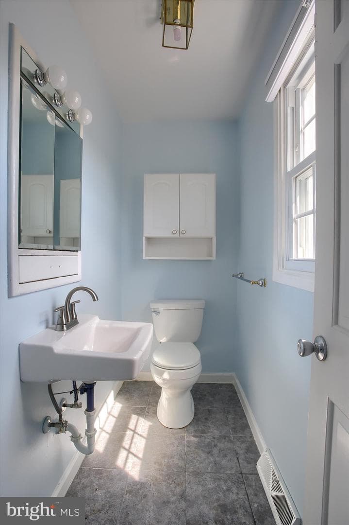 8 Edgewood Drive photo 20