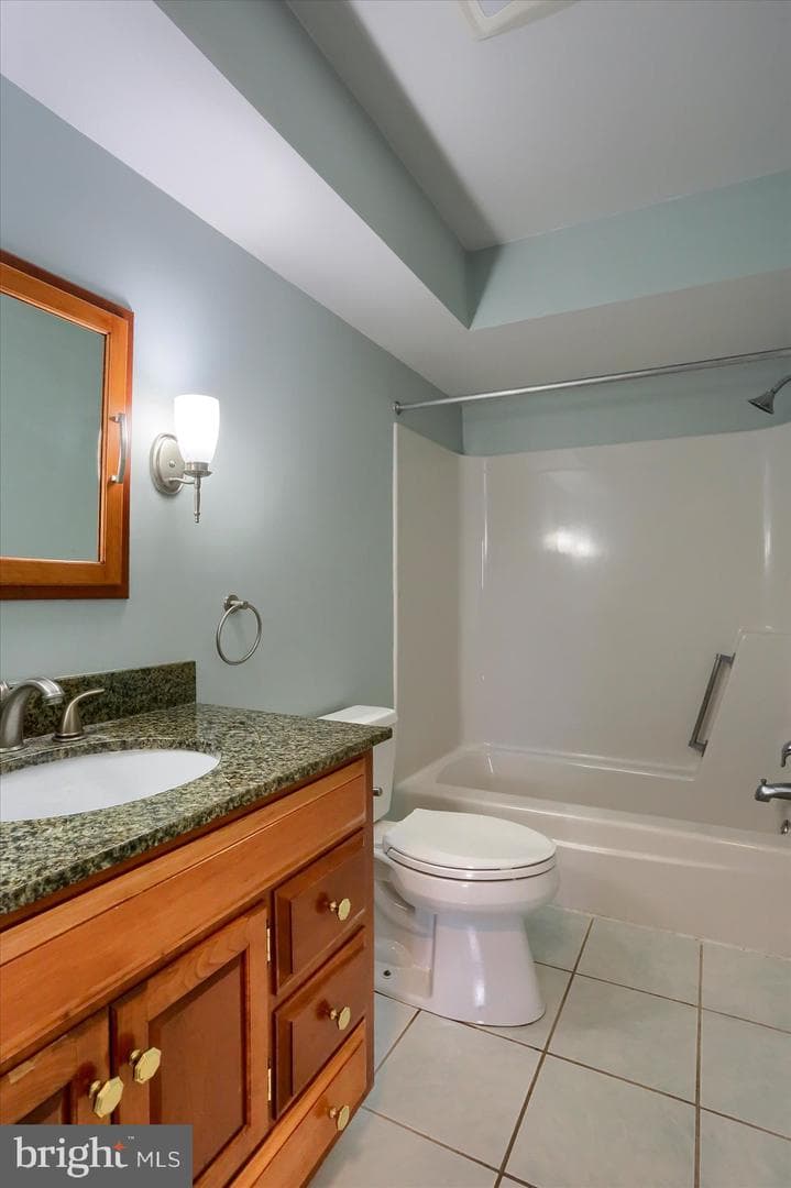 8 Edgewood Drive photo 22