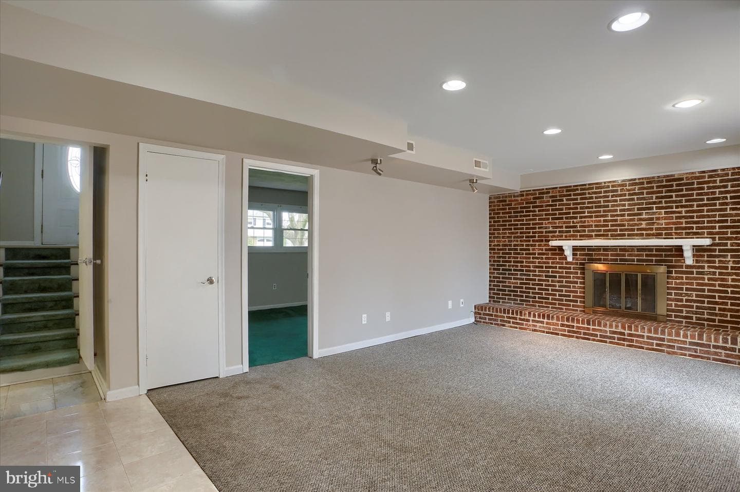 8 Edgewood Drive photo 23