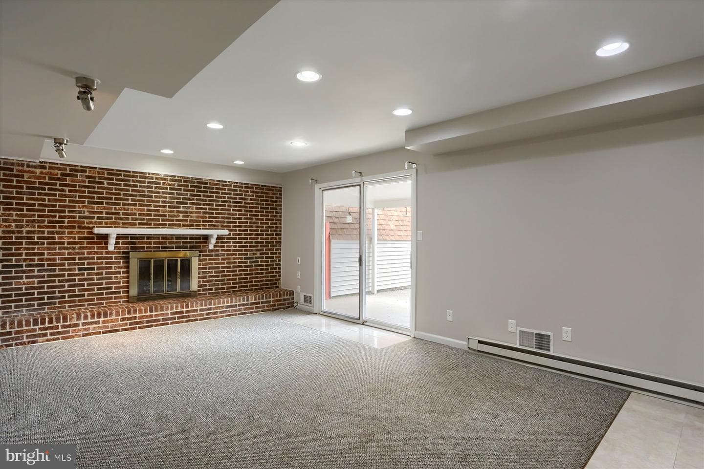8 Edgewood Drive photo 24