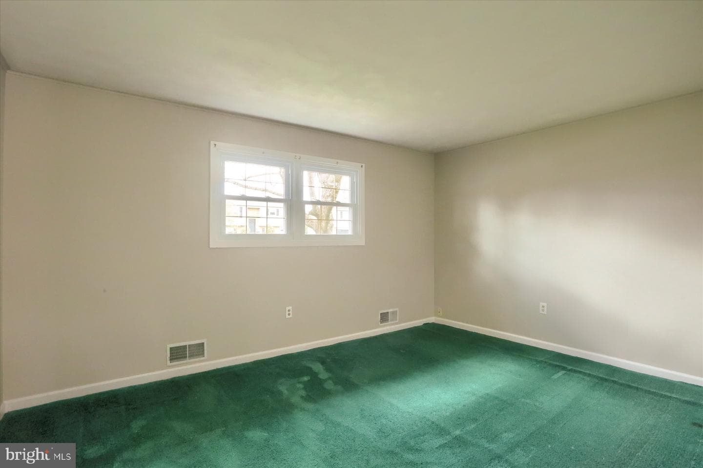 8 Edgewood Drive photo 26