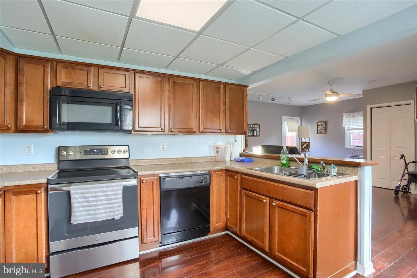 8 Edgewood Drive photo 33