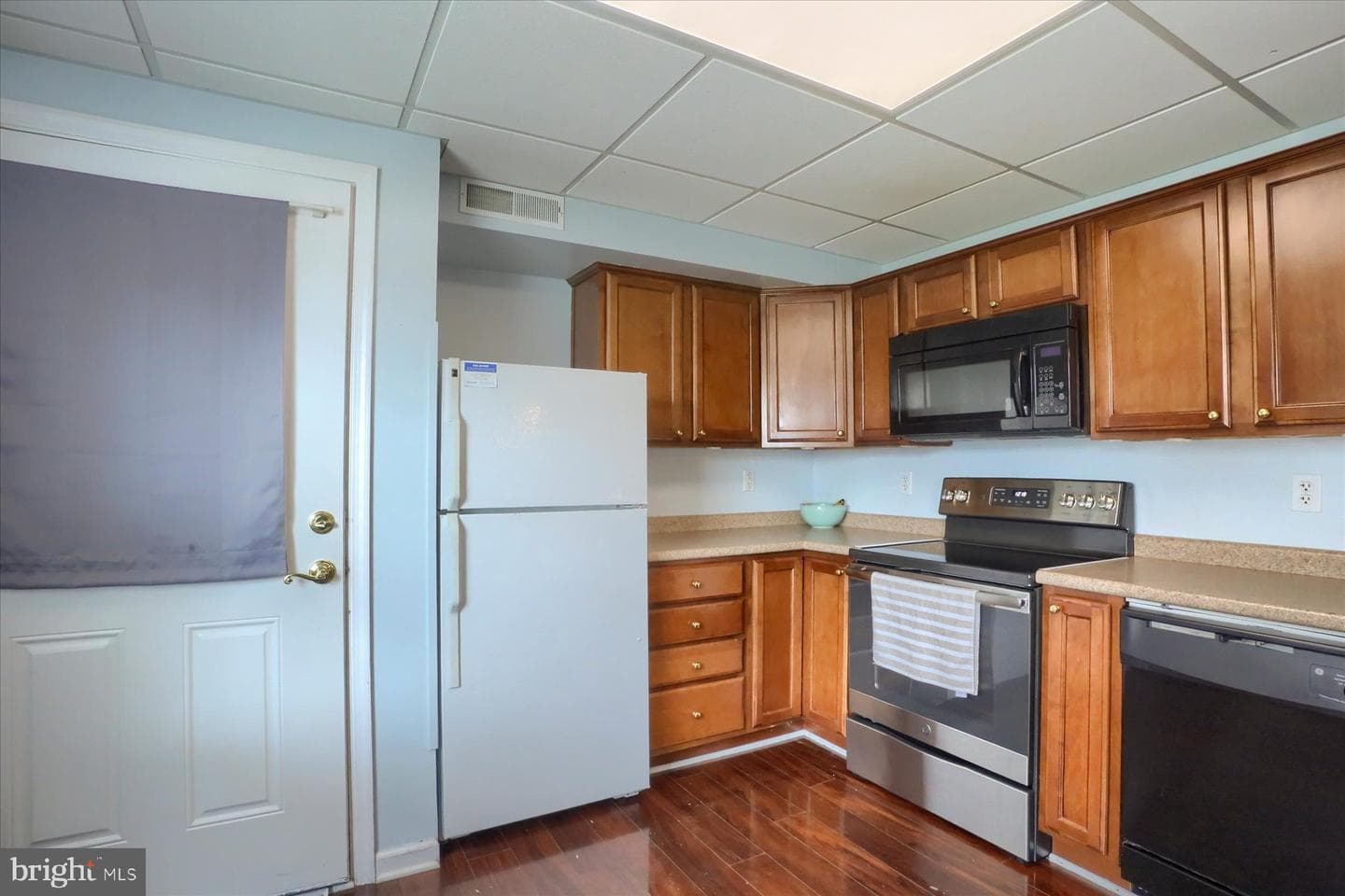 8 Edgewood Drive photo 34