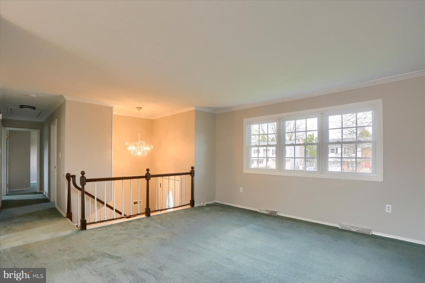 8 Edgewood Drive photo 5