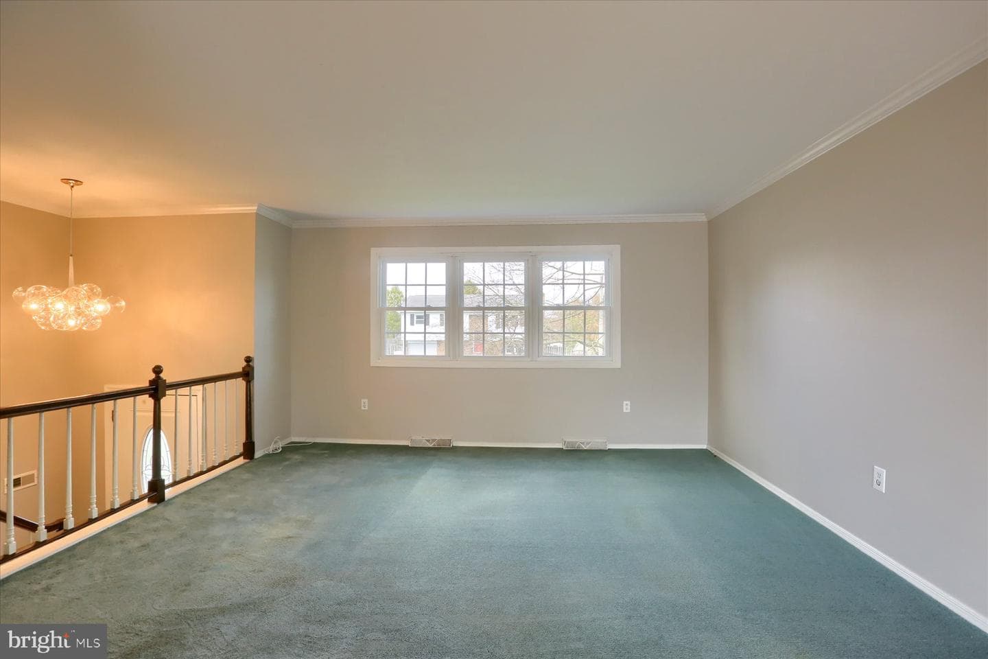 8 Edgewood Drive photo 6