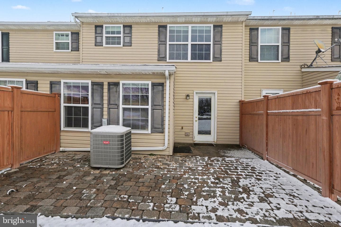 312 Sherman Avenue photo 25
