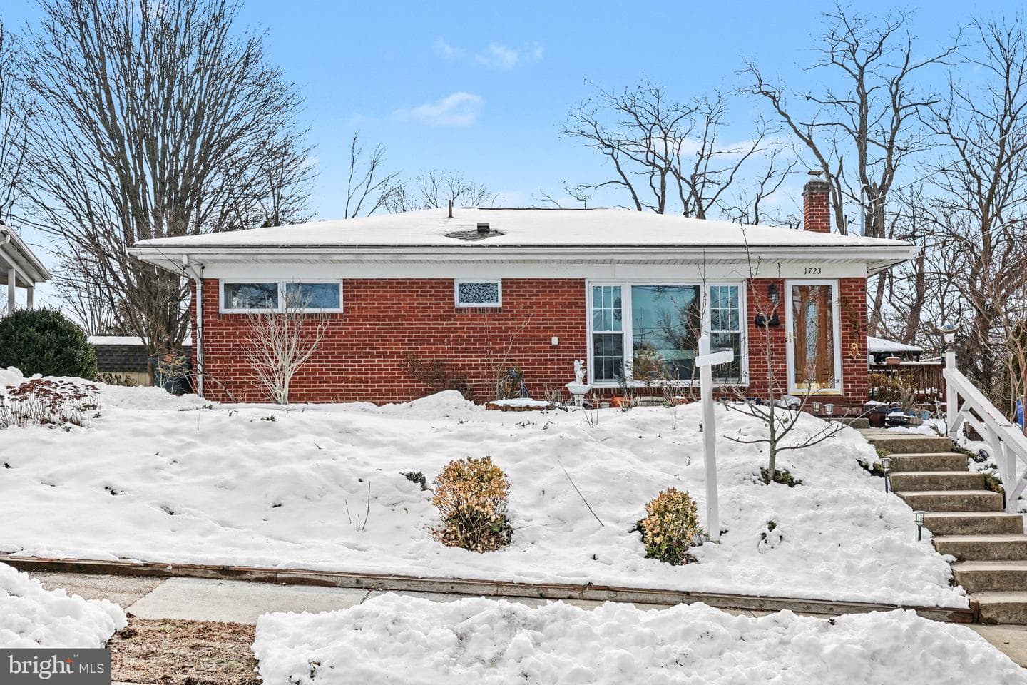 1723 Dighton Street photo 1
