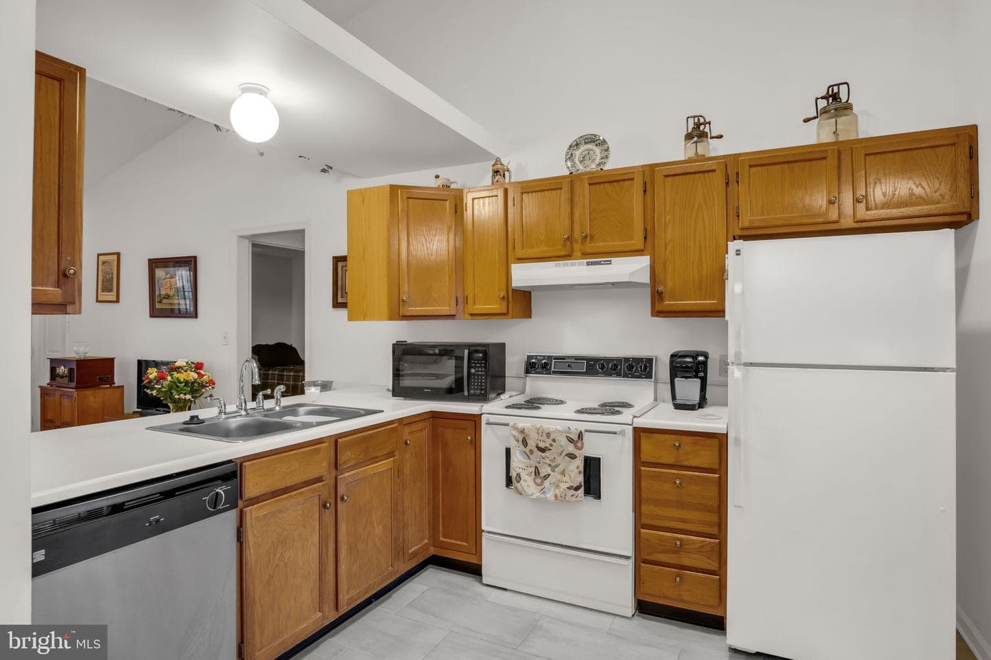 26 Southpoint Drive photo 4