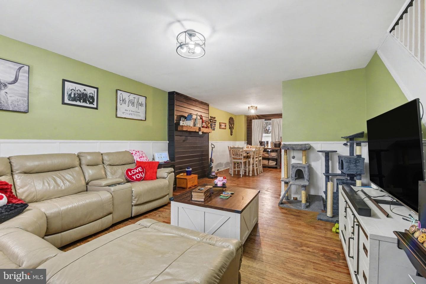 824 N West Street photo 2