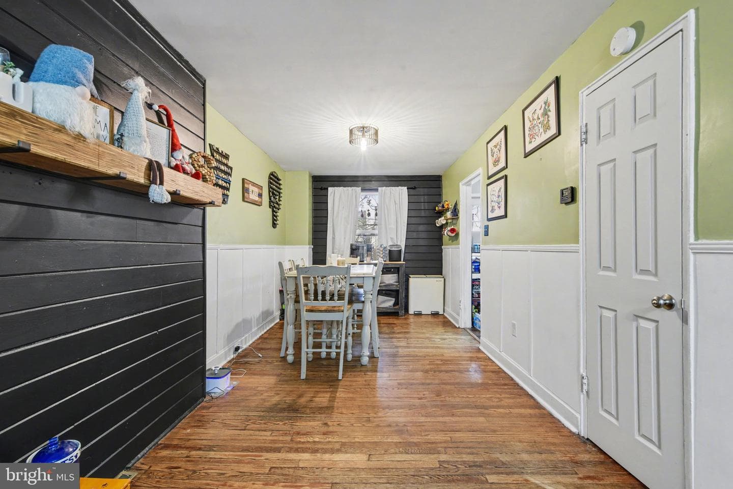 824 N West Street photo 4