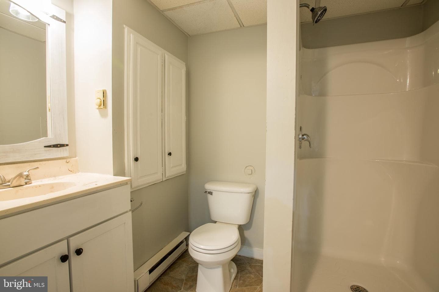 99 E Perry Street photo 14