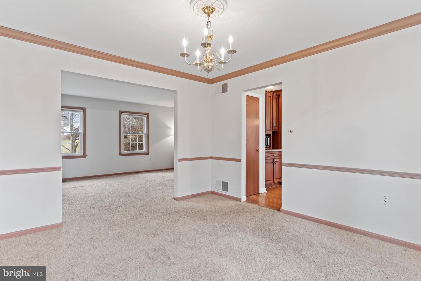 613 Fairway Drive photo 10
