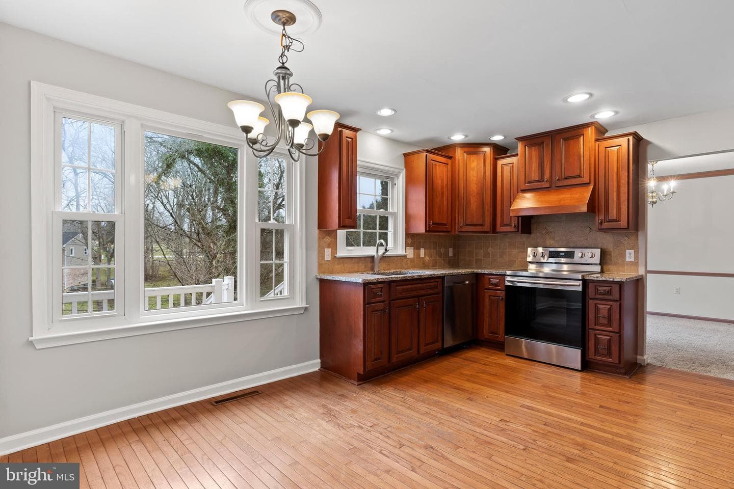 613 Fairway Drive photo 13