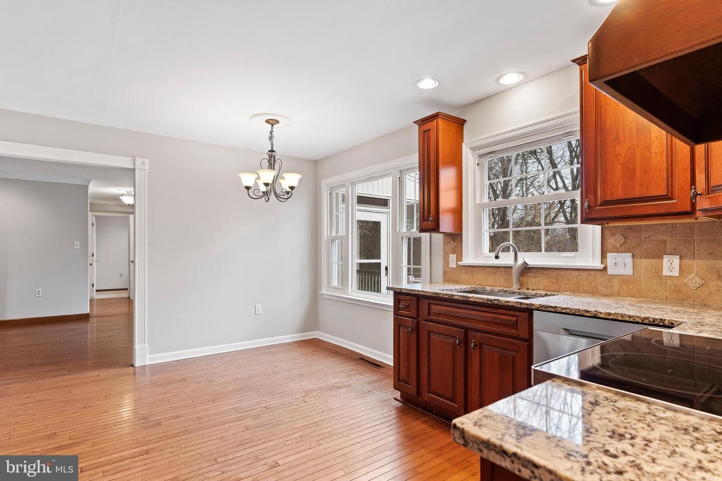 613 Fairway Drive photo 15