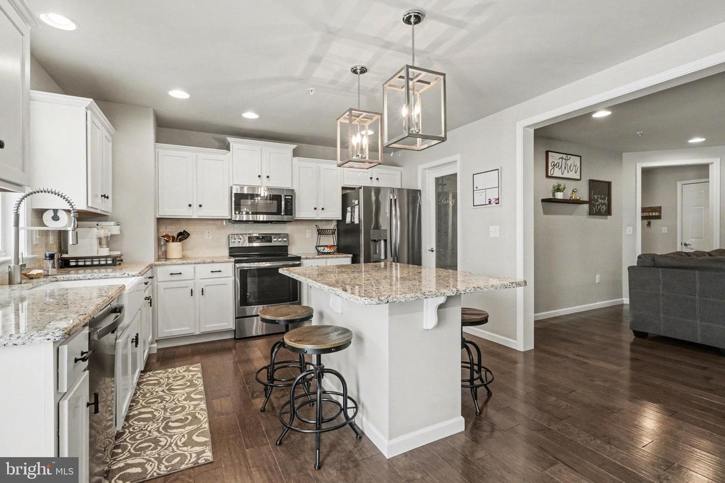 1649 Haralson Drive photo 2