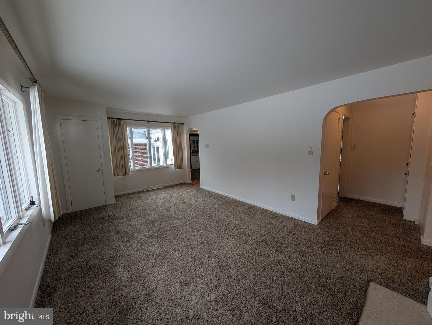 910 Fourth Street photo 10