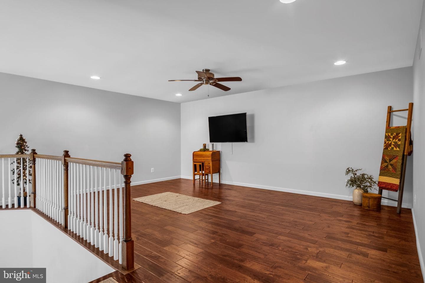 8 Glenn View photo 17