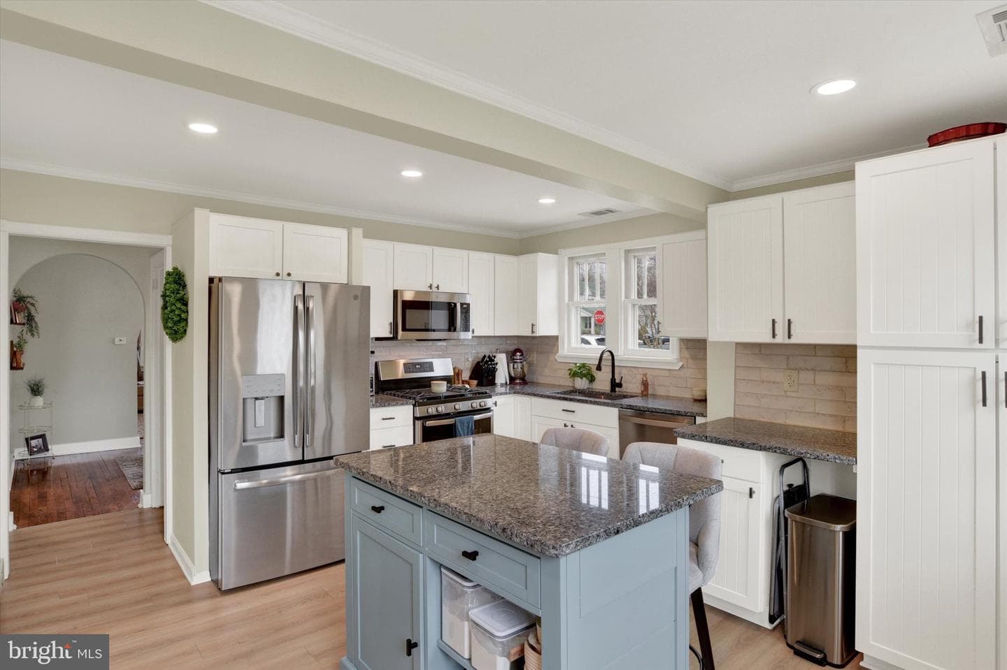 841 N Pitt Street photo 13