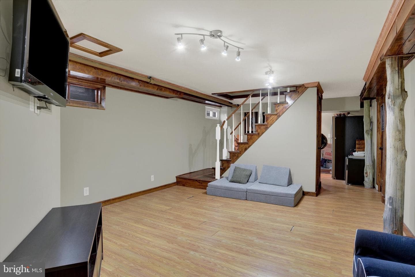 841 N Pitt Street photo 24