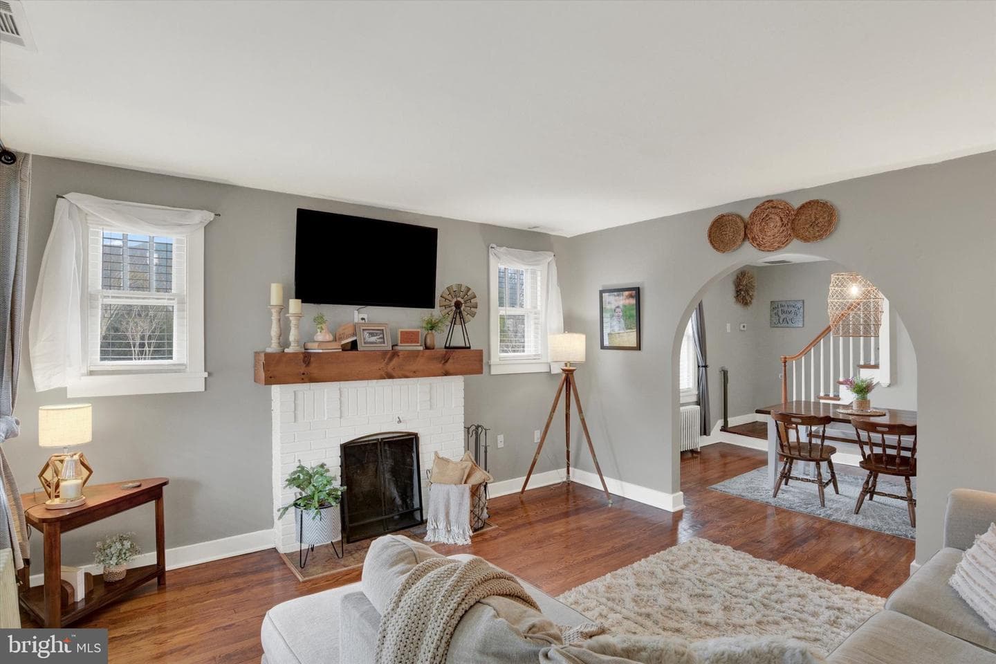 841 N Pitt Street photo 4