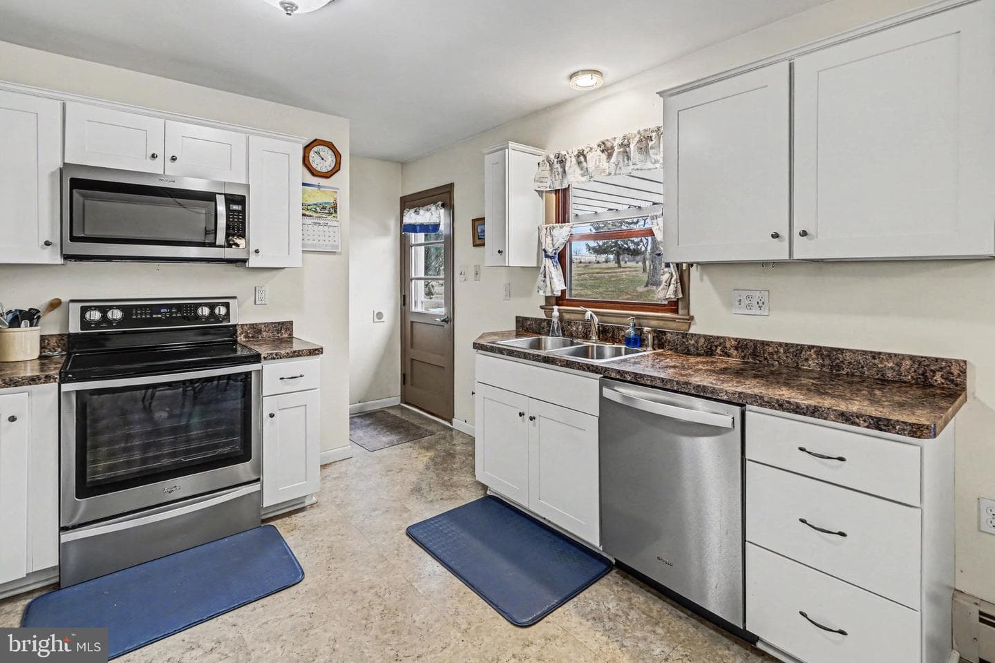 23 E Willow Terrace Drive photo 11
