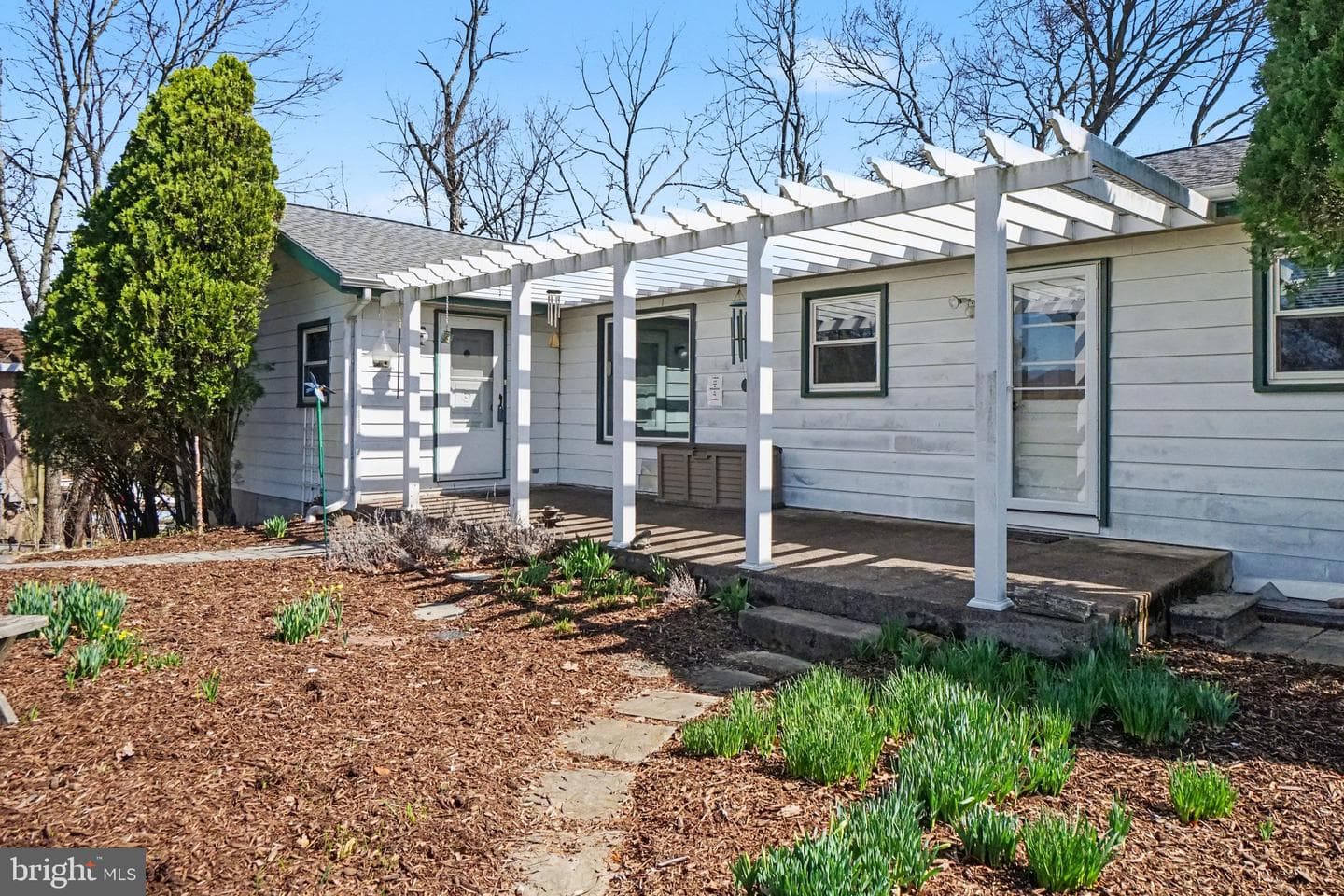 23 E Willow Terrace Drive photo 3