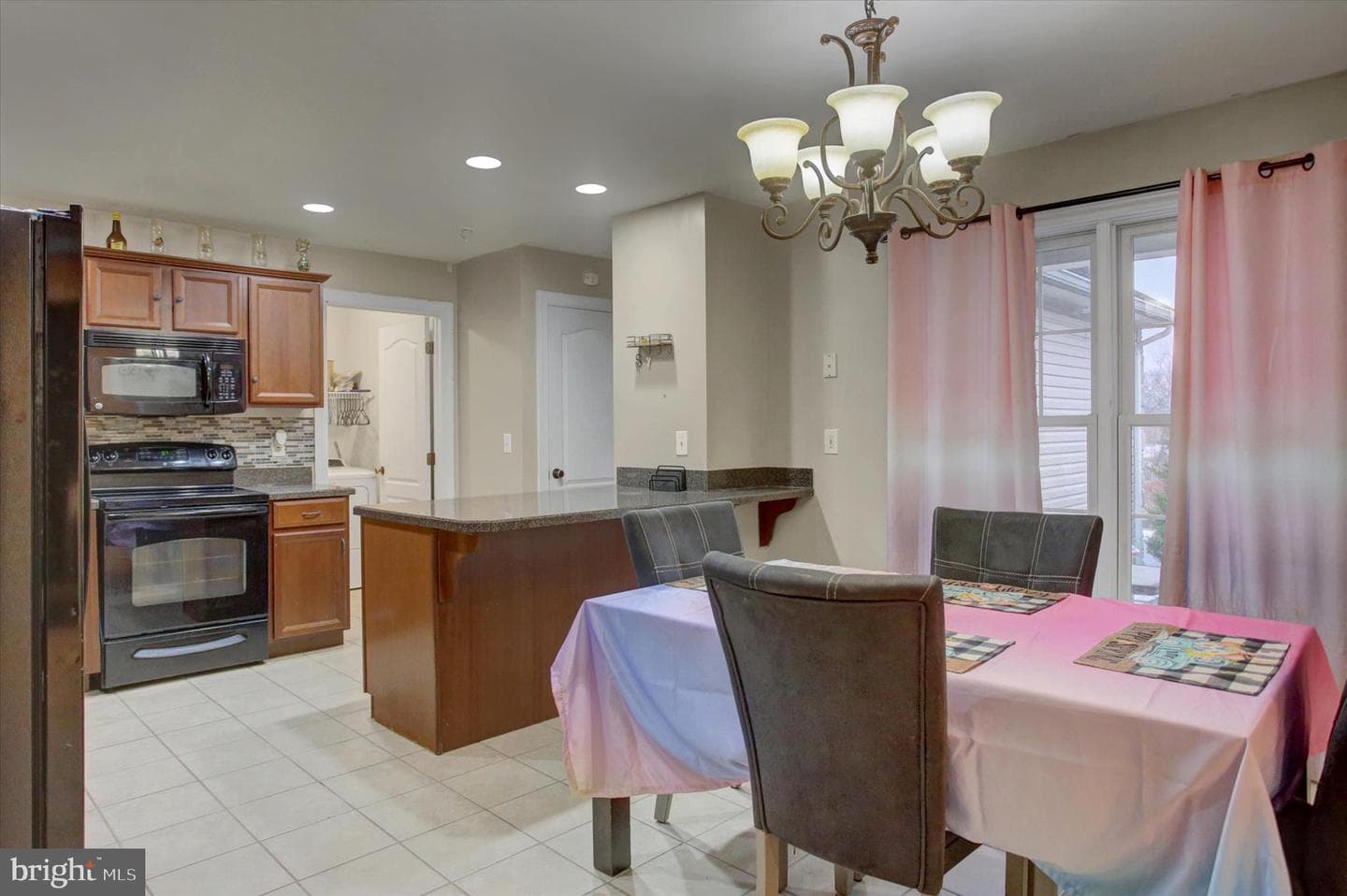 18 Sir William Drive photo 12