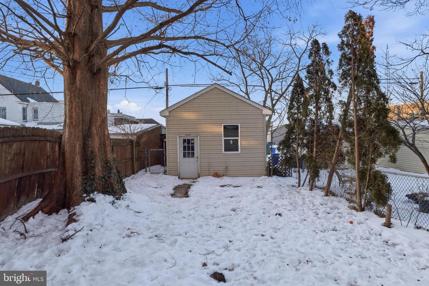 327 4th Street photo 33