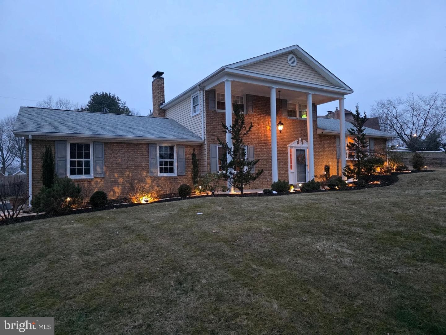 3911 Ridgeland Boulevard photo 1