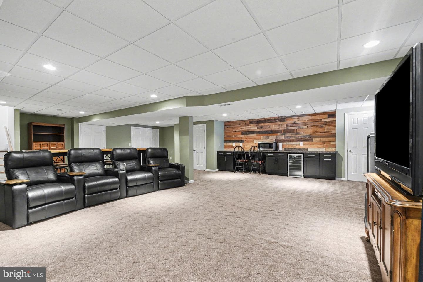 37 Blue Spruce Drive photo 18