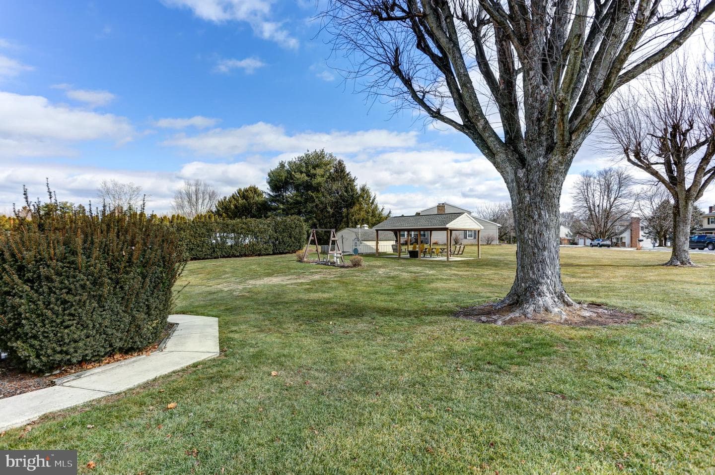 339 Stoner Road photo 5